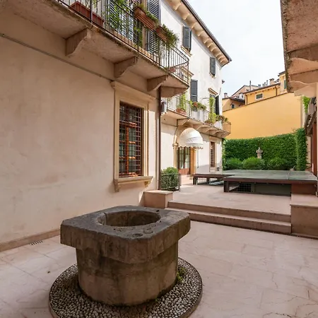 Palazzo Lugo - Domus * Verona