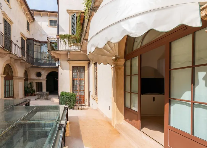 Domus - Palazzo Lugo