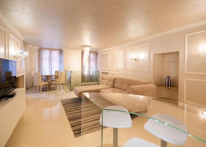 Domus - Palazzo Lugo * Verona