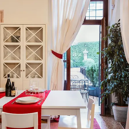 Apartman Palazzo Lugo - Domus Verona