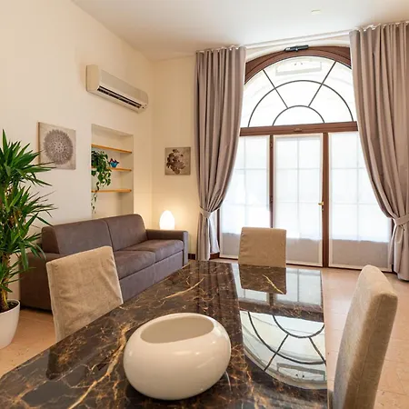 Apartman Domus - Palazzo Lugo Verona